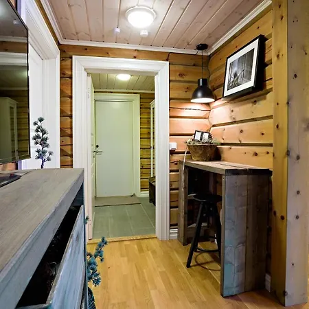 Lake View 6 Guests Apartment